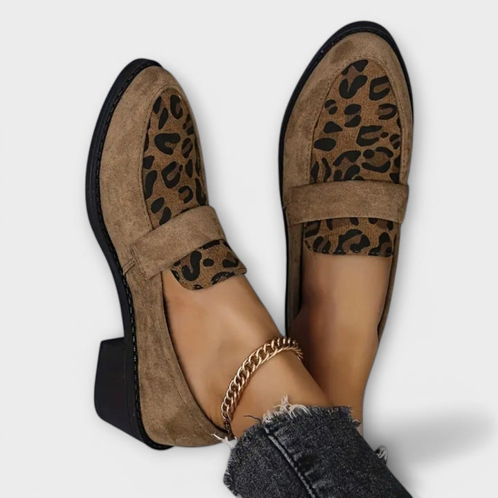 Joanna - Eleganckie buty damskie z nadrukiem w panterkę