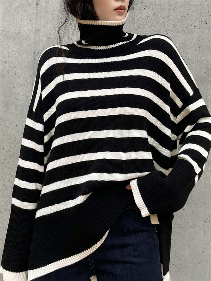Kiara – Sweter w paski z wysokim dekoltem